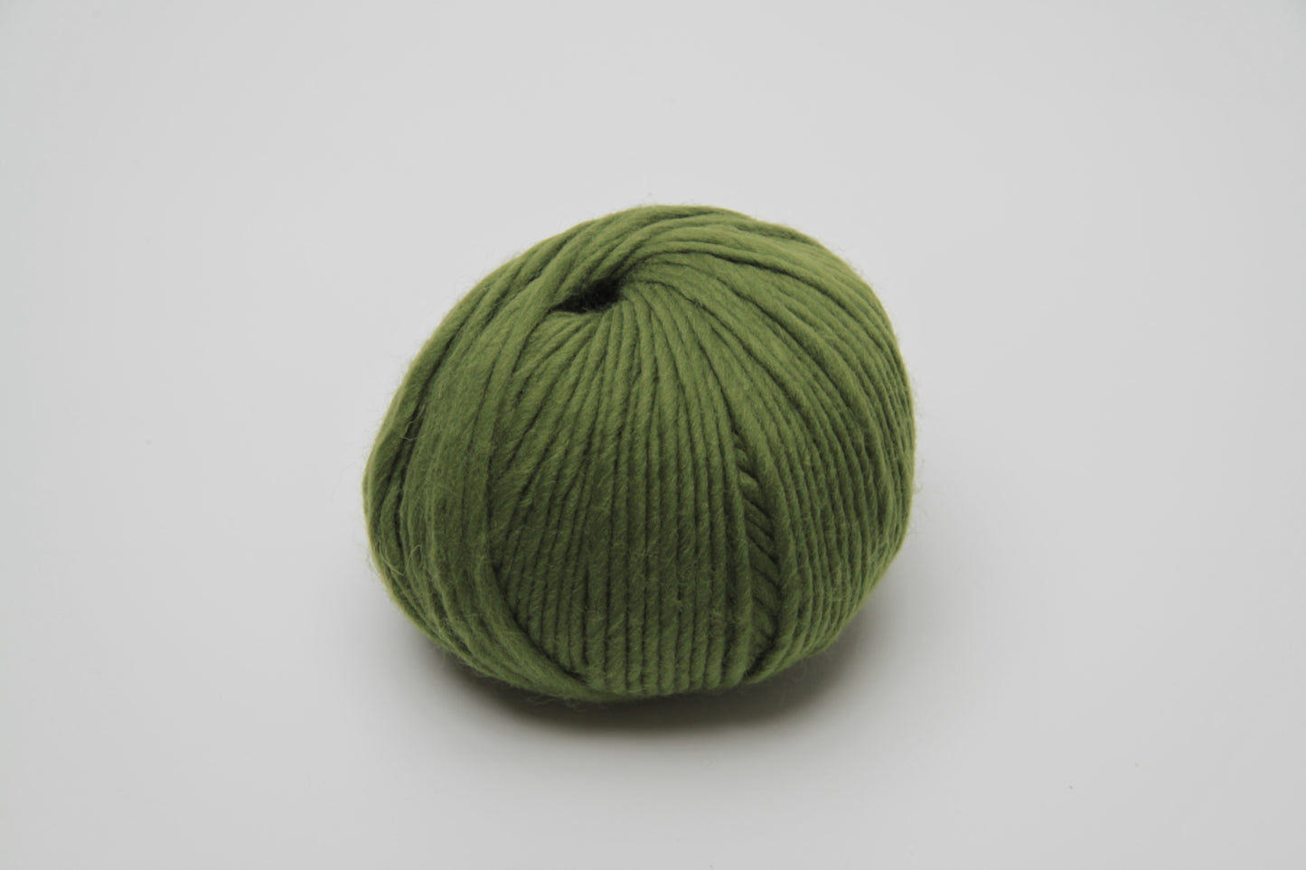 Chunky Cloud Lite - Moss Green| Chunky Merino Wool Yarn
