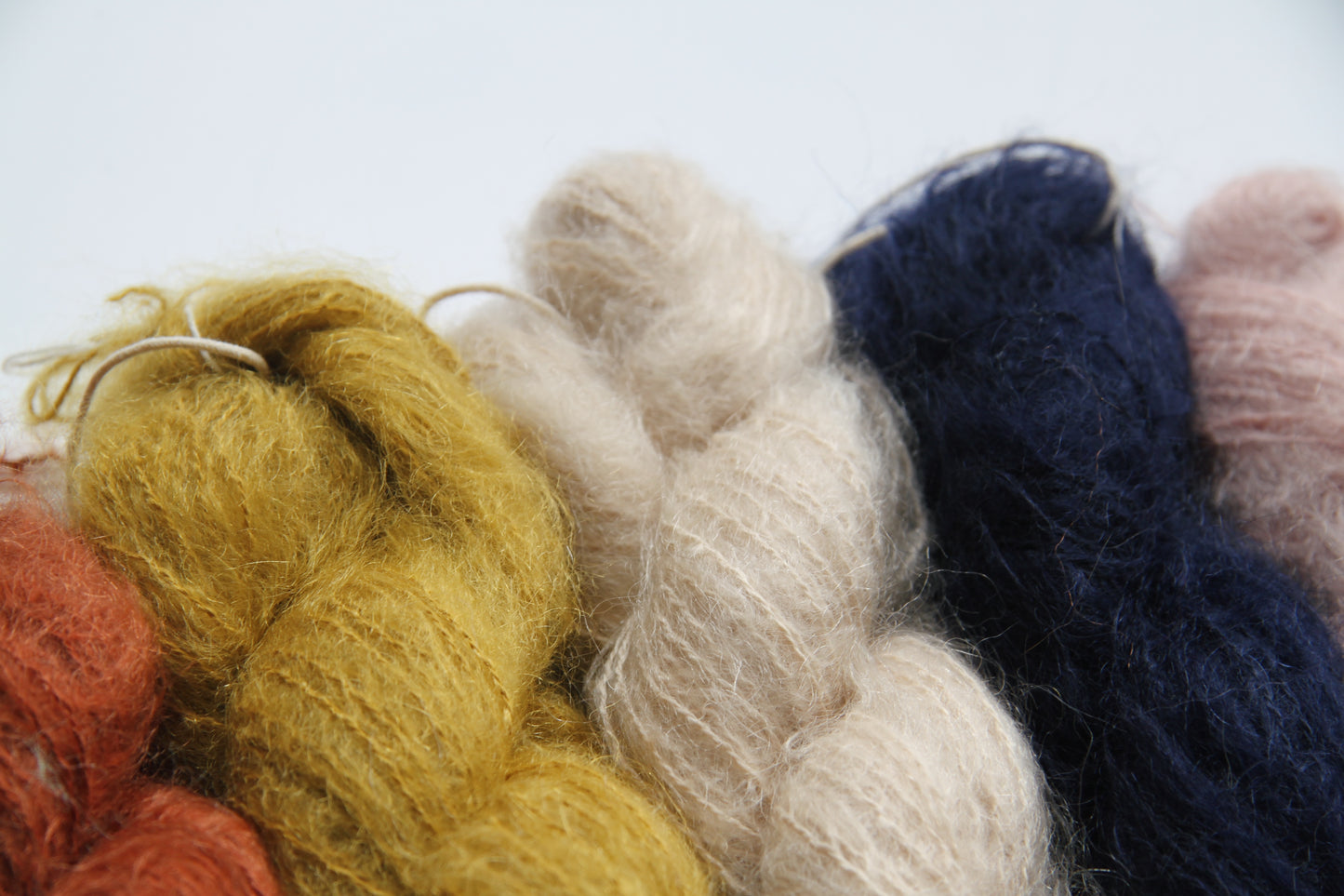 Mohair Cloud - Space Black (Hank)