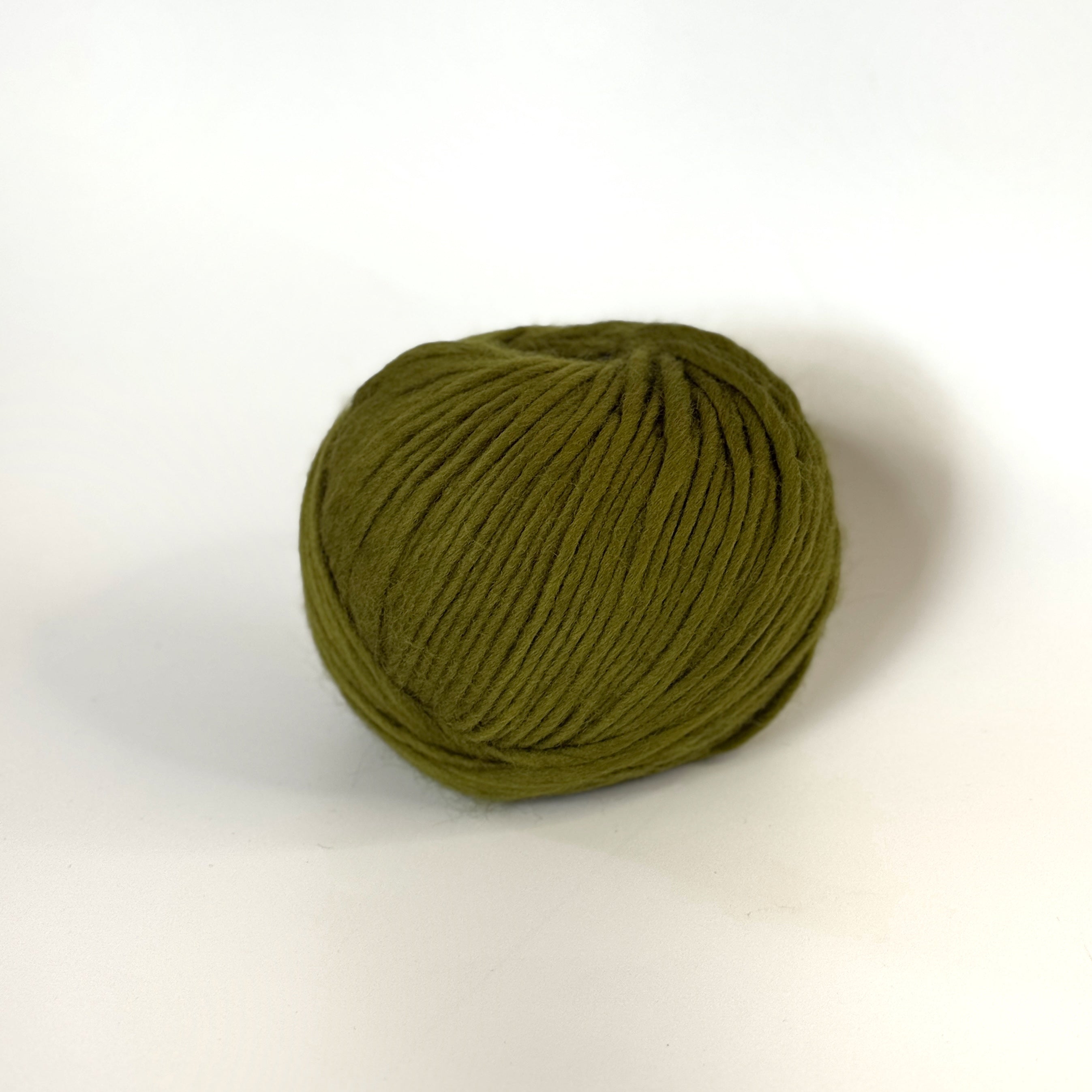 Chunky Cloud Lite - Moss Green| Chunky Merino Wool Yarn