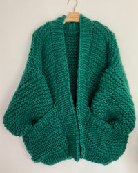 Woodie Oversized Cardigan Beginner Knit Kit