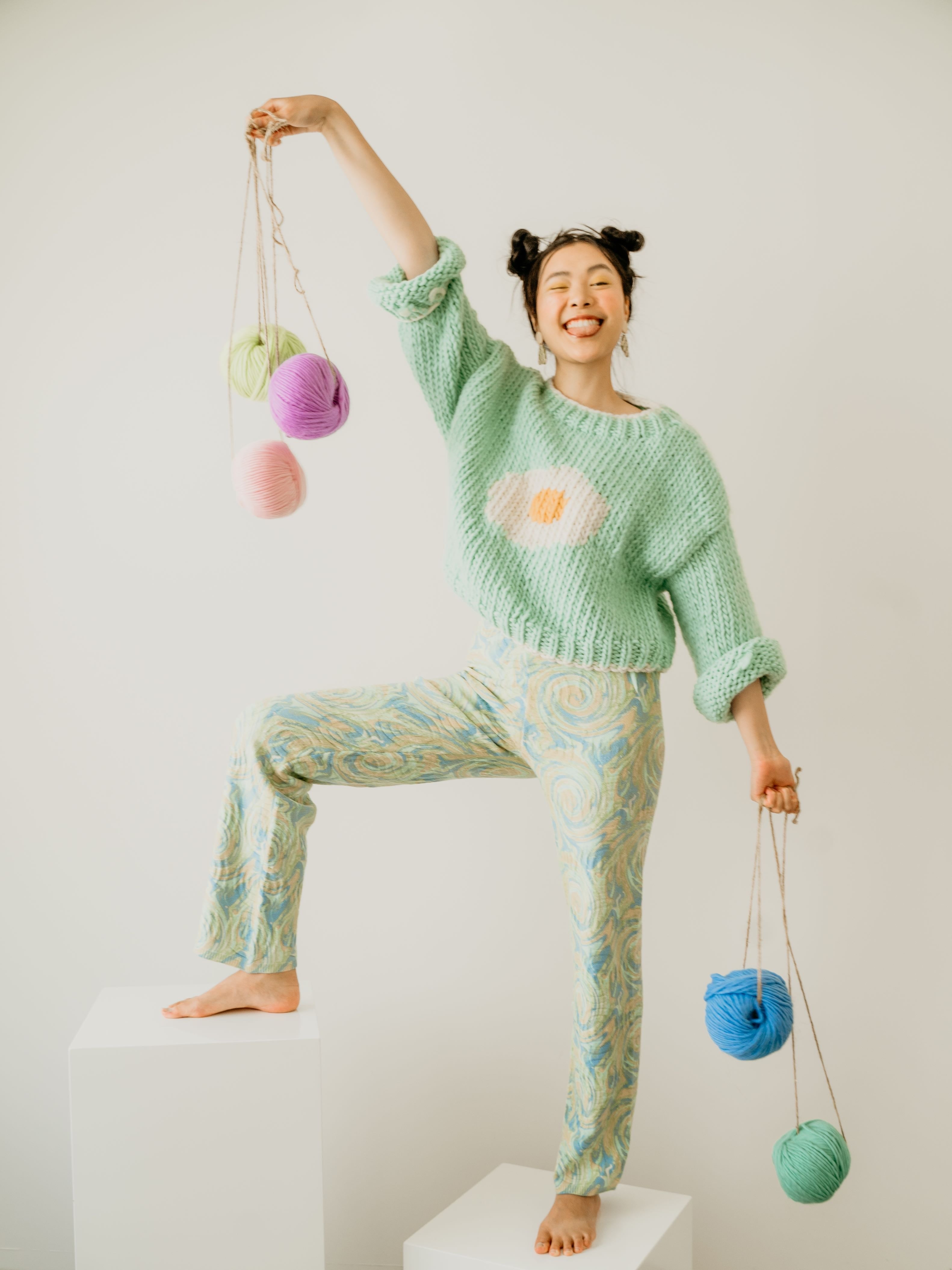 Fried Egg Sweater Beginner Knit Kit